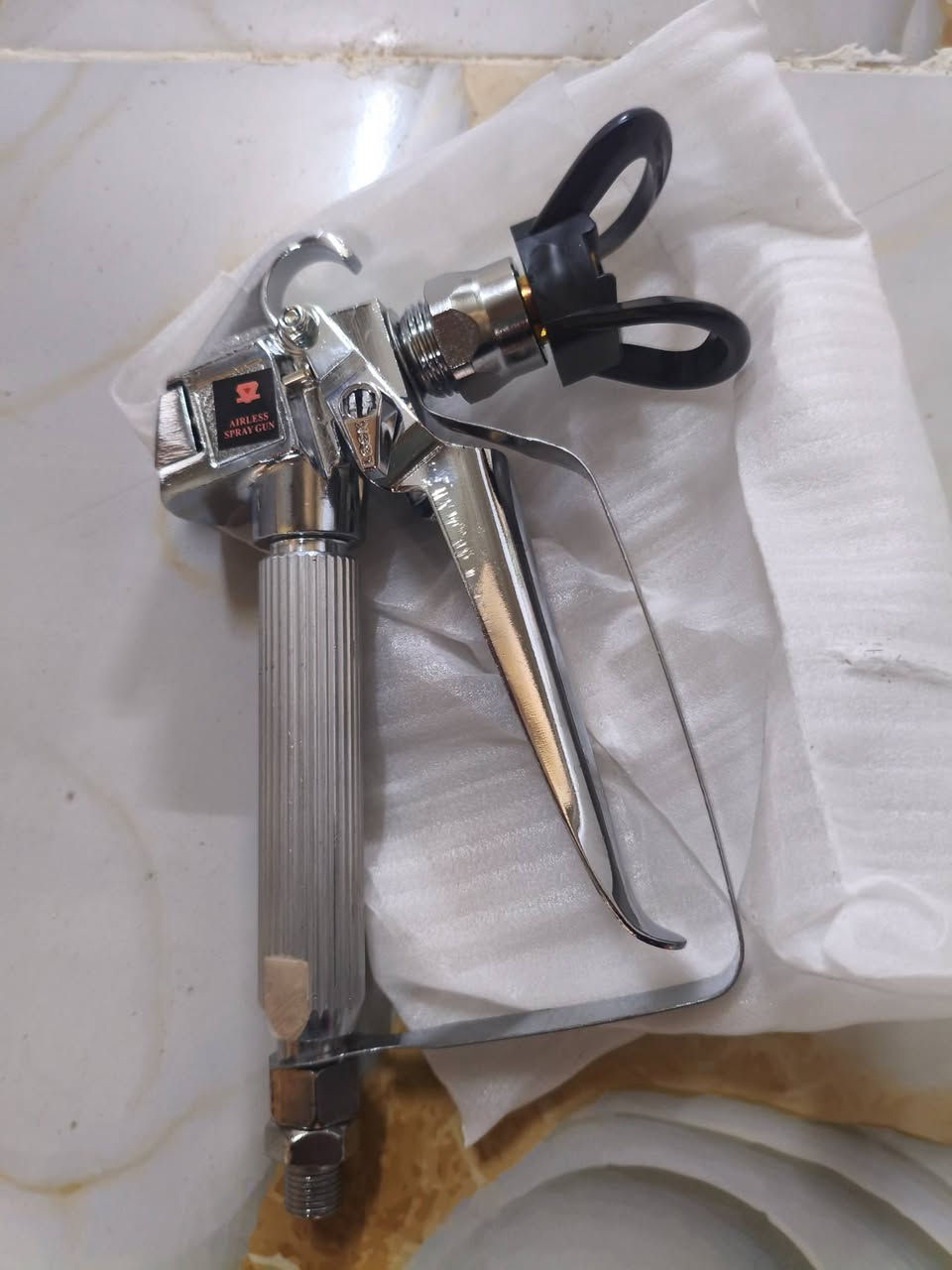 مسدس رش اصلي موجود 6 قطع فقط
تواصل ***********

الزبير
