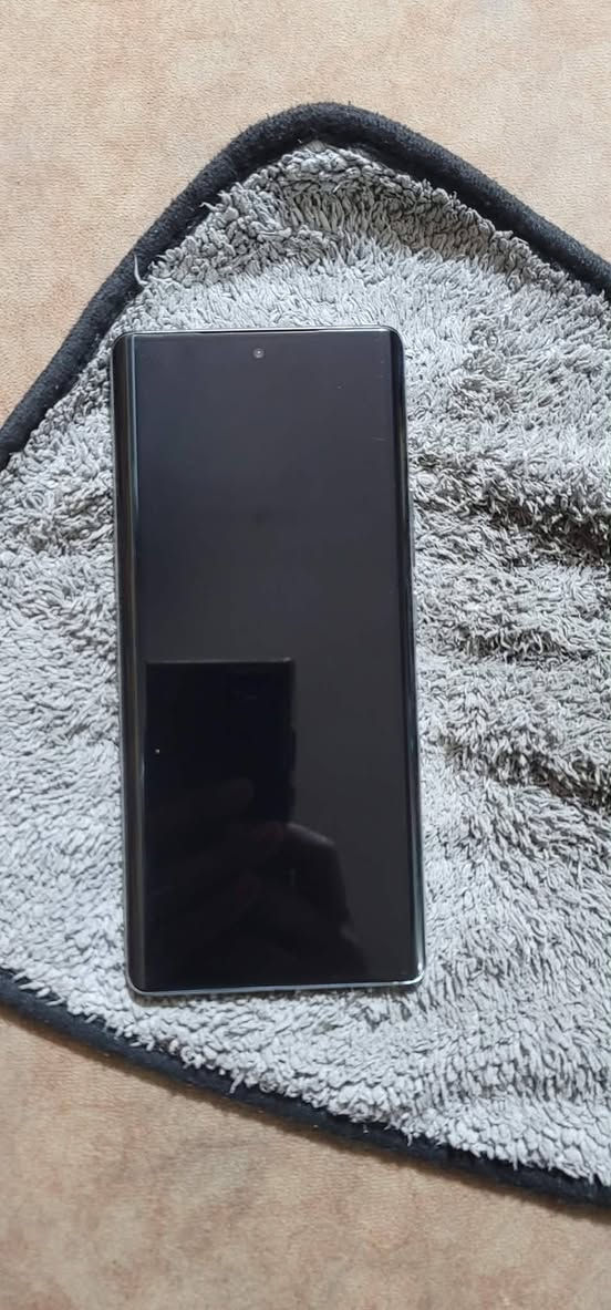 TECNO SPARK 20 Pro+السلام. عليكم تلفون 📱.لبيع ذاكره 256 مكان المسيب ***********
