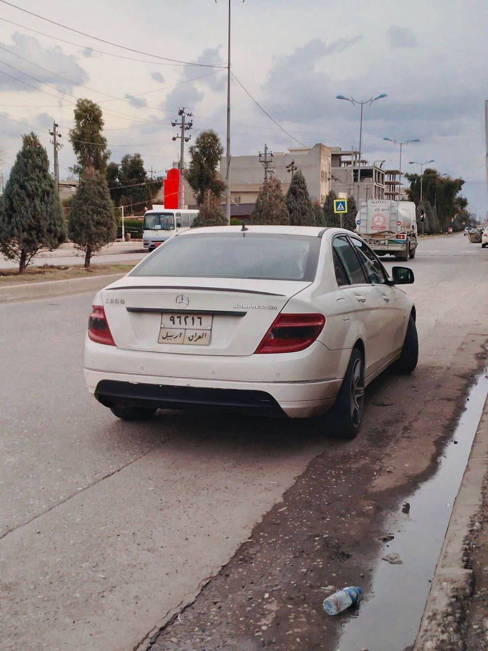 بۆفرۆشتن  مارسیدز بێنز ٢٠٠٧
فولل مواسەفات  
سەنەویی رەقەم هەزە هەمویی نوییە 
نرخی ١٢٠ گەلا و مەجالیکی تیدایە 
شوین هەولیر 
ژم:*********** أربيل, العراق
