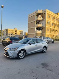 تويوتا يارس 2018 مكينه 1500 VVT رقمها ذي قار بأسمي  بيها بنيد امبدل  ب...