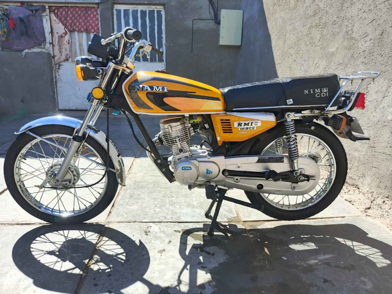 للبيع اربع كير موديل 25اوراق سكنر 
السعر 625 
المكان واسط الاحرار
***********
