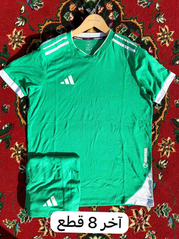 سلام عليكم شباب قطع اخيره عدد داخل صوره سعر القطعه ب5 آلاف جمله مفرد بدون طباعه ومتوفر طباعه حسب الطلب للحجز والاستفسار مراسلة الصفحه او المراسله عله الواتساب رقم الهاتف ***********
