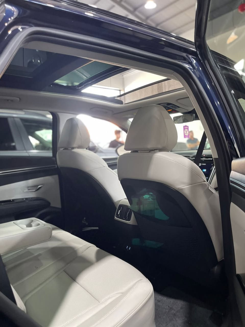 Hyundai Tucson Hybrid Limited 2024 AWD                                                هيونداي توسان هایبرید لمتید امریکی 2024  
ماشية 17 الف مايل فقط 🔥
سيارة دخول جديد 🇺🇸
رقم كاتي دهوك وتگدر تترقم اقليم

محرك 1.6 تيربو هايبرد اقتصادي
دبل AWD
فول مواصفات ليمتد
شاشة كبيرة + عدادات ديجيتال
كاميرات 360
رادار وحساسات
بانوراما
مقاعد جلد تبريد وتسخين
تشغيل بصمة
LED
Apple CarPlay + Android Auto

السيارة بها:

* الجاملخ  امامي ايسر
* نص باب خلفي سايق
* نص الجاملخ خلفی ايسر
* صندوق کلیر امریکا

سونار و فحص ایتالی موجود ل سیارە  🔥
السيارة تشتغل وتمشي

للاستفسار:
***********
واتساب موجود
