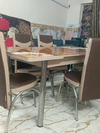 ميز طعام • ٦ كراسي • حي العامل