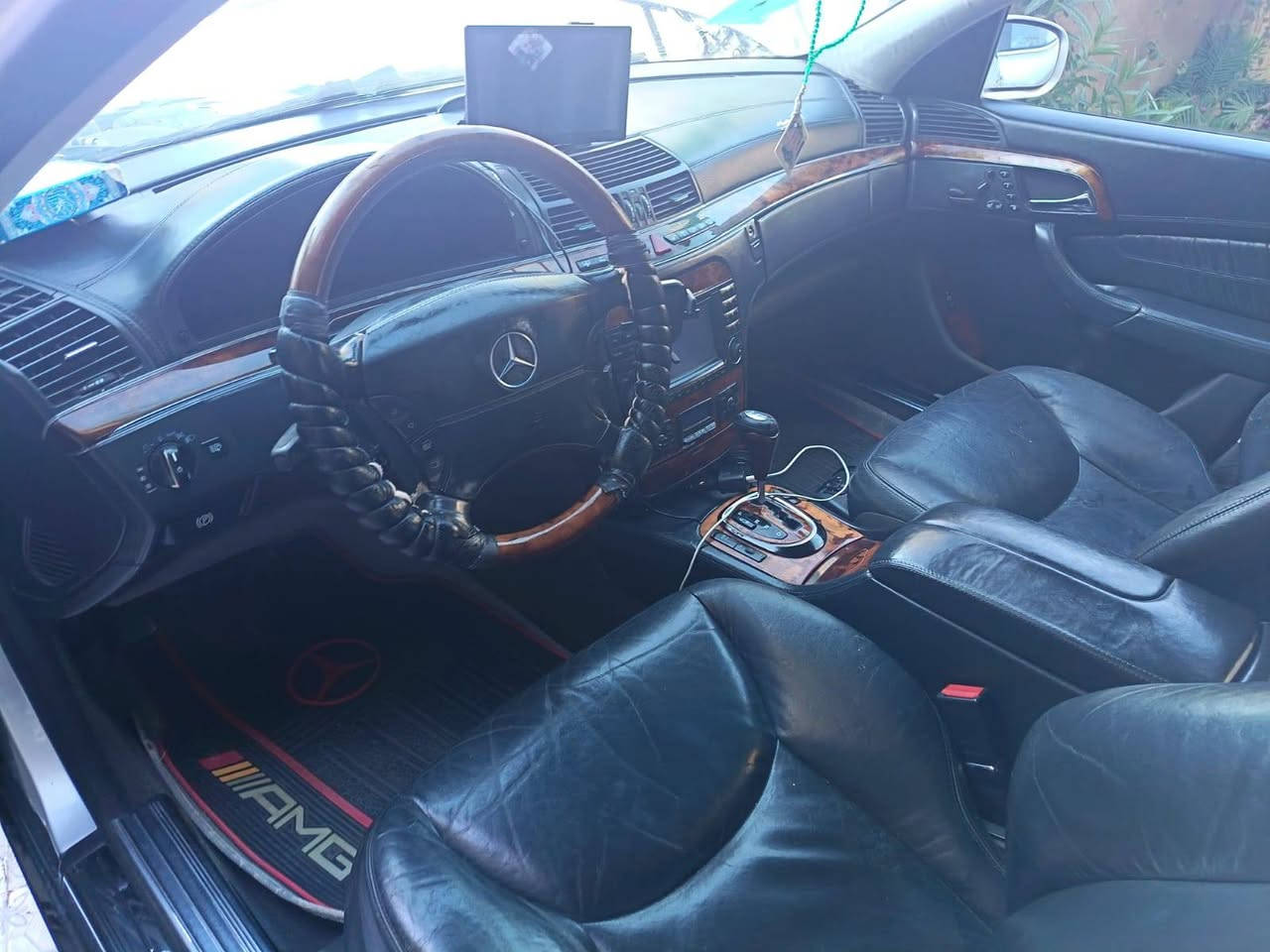 مارسيدس موديل 2003    
باب طويل V8_S500_L
رقم دولي بإسمي
للاتصال ***********
