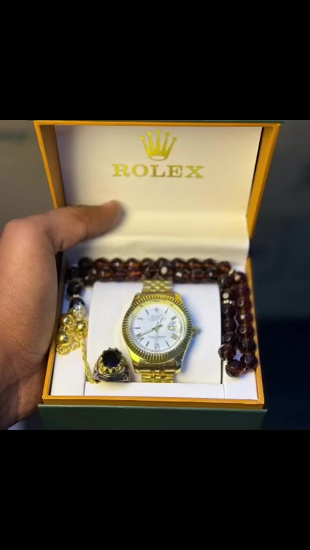 بكج ساعة رجالية سير حديد + سبحة + خاتم. 🎁 الهدية المثالية للرجل الأنيق. تجي بعلبة فخمة وجاهزة، مثالية لأي مناسبة. تصميم كلاسيك فخم ومرتب يفرح الغالين. 🔥
💵 السعر : 15000 آلاف فقط 
التوصيل لجميع محافظات العراق 🚗
☎️ للحجز والاستفسار يرجى مراسلتنا على الانستغرام : https://www.instagram.com/bronze.store.iq?igsh=MWV1NG5lbjV0djU5Yg==


**إذا كنت صاحب هذا الإعلان وتريد حذفه لأي سبب، رجاءا أرسل رسالة إلى الدعم الفني**