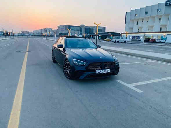 ‎‏مارسيديس Benz E350 AMG 2022
حادثها بابتين ومبدلات نفس اللون بدون صبغ السيارة
‎رقم شمالي باسمي تحويل مباشر
‎فول موصفات دفع خلفي

💎 ســعــر ✅ ::  الــرد تلقائي 📮

‎1. بانوراما 
‎2. ابواب بصمه 
‎3. كامره خلفيه
‎4. شاشه جبيره 
‎5. كيج إلكتروني
‎6. داخل كريمي( اوف وايت)
‎7. كشنات تدفئه 
‎8. رادارات امامي خلفي جوانب 
‎9. حساسات 360 درجه 
‎10. صندوق كهرباء 
‎11. شاحنه لاسلكي 
‎12. اتو بارك + اتو هولد
‎13. كشنات كهرباء + خزن ميموري 
‎14. سماعات برو مستر 
‎15. لد داخلي 64 لون
‎16. ويل 19 AMG أصلي 
‎17. صفر مسج جديده جداً السياره 
‎ ماشيه 13 الف ميل
‎مكان السياره بغداد المنصور
رجاءا لاتقارنها بسياره ماشية هواي 

‎الاستفسار ***********
‎
