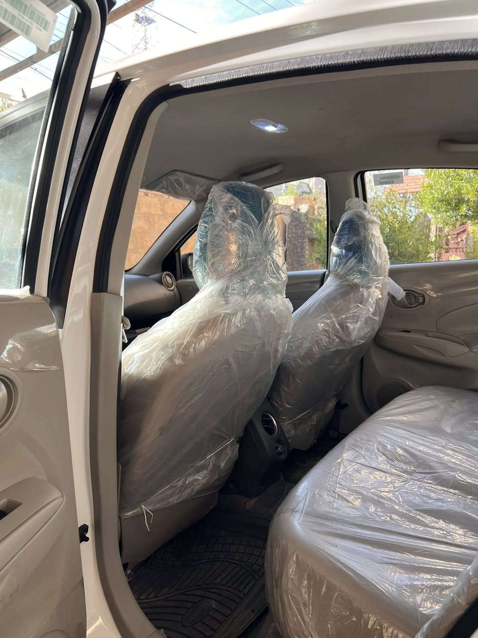 السلام عليكم ورحمة الله وبركاته
نيسان& 
سني.  
موديل 2024

السياره ماشيه 34000 KM وقابل للزياده. 
السياره ما ناقصها شي وجديده 
سنويه ب اسمي تريد تحويل حاضر اني

السعر :   128 وبيها مجال… 
الاستفسار: خاص ماسنجر. 
او وتساب : 

***********
