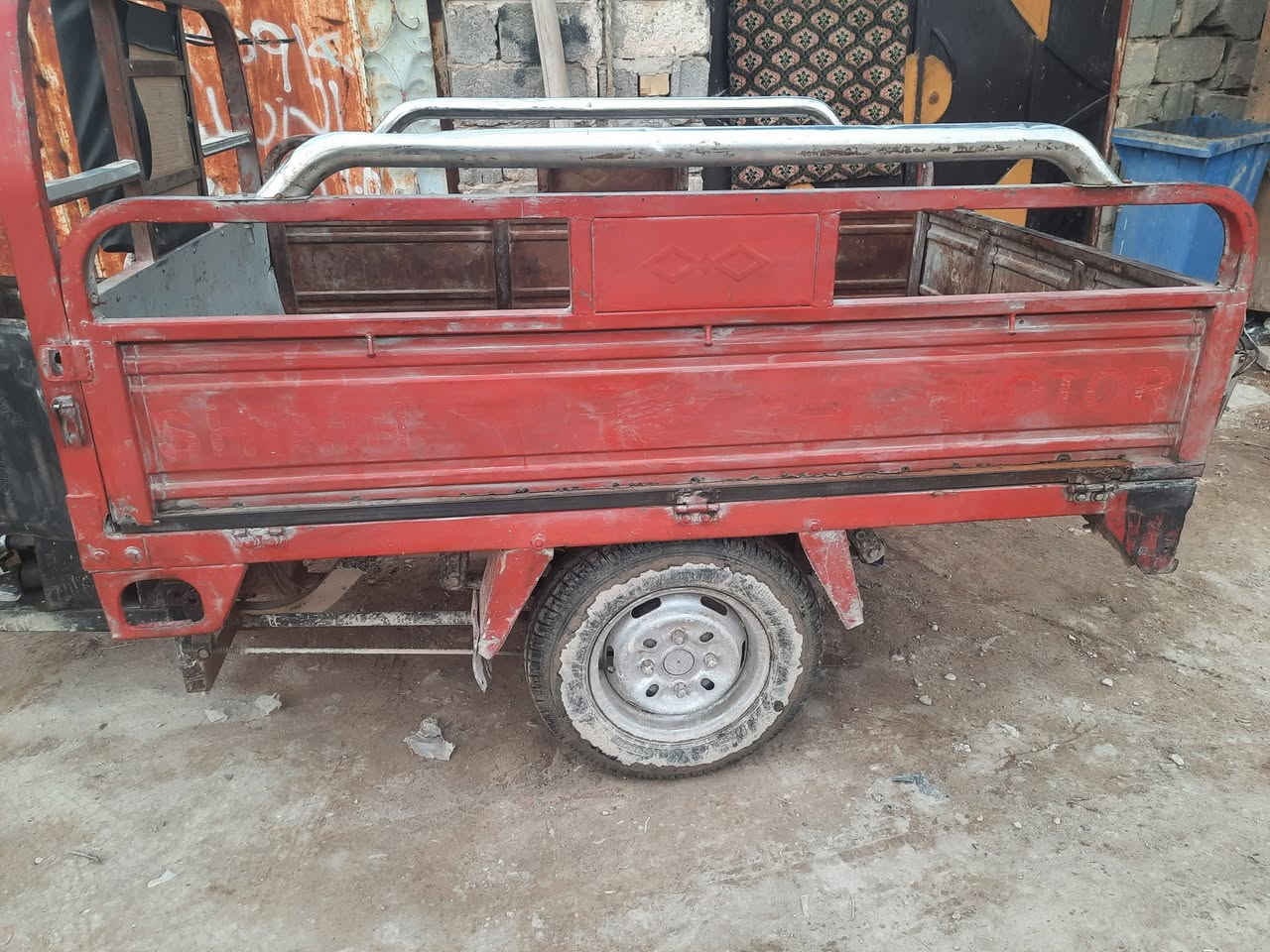 السلام عليكم ستوته للبيع موديل 2010شاصي كفاله مكان كبربله الامن الداخلي السعر مليون 
للستفسار ***********
