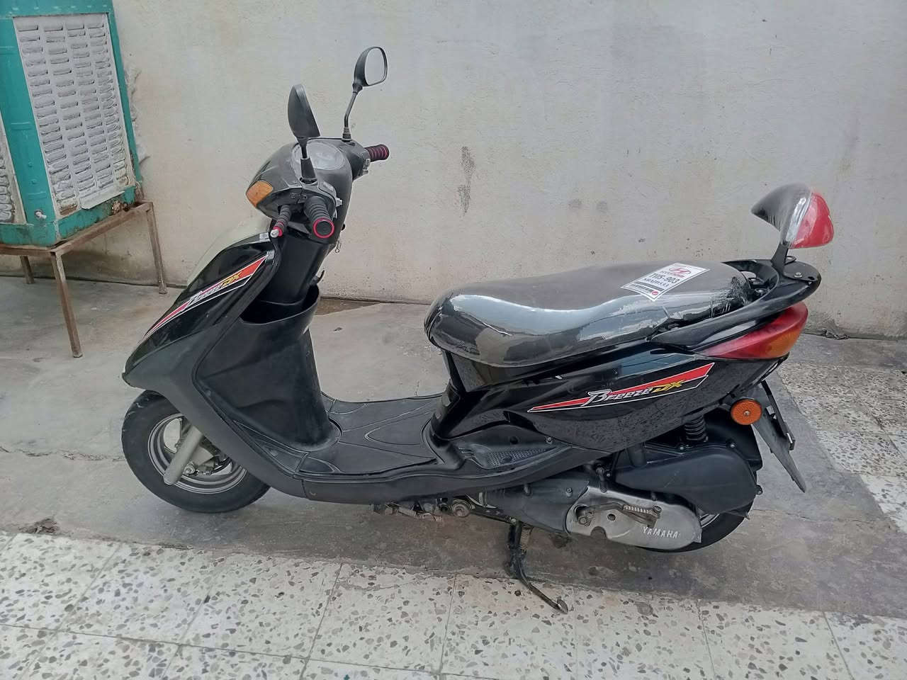 #ياالله السلام عليكم اخوان 
دراجه ياماها بريز ياباني مكينتها فول نعومه وشلعه وحلوه الدراجه بفضل الله مال جناي وكشر مثل ماموضحه بالصور وابلاديه كهربائيات كلها شغاله نكره صلف. وهندر تايرات جدد والدراجه جاهزه مناقصها شيء 
 السعر600وبيها مجال للطيبين وبيك خير وادلل 

هــ(***********)
