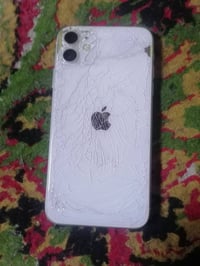 ايفون 11 عادي ذاكره 128 بطاريه 95 دبل سيم قافل اي كلاود السعر 80 بي مج...