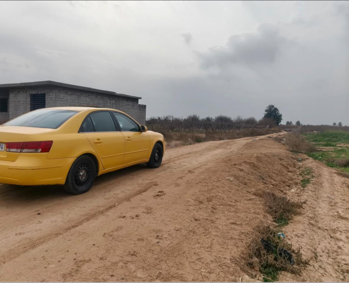 سلام عليكم سوتاتا ٢٠١٠ كفالة من كير محرك٢٤٠٠تخم تاير حدادية باتري تدفئة تبريد فتحة كهربائيات كلهن كفالة رقم ديالى بسمي رقم الجديد مصفرة هيئة وغرامات سيارة جديدة بمعنة الكلمة مابيه لو برغي نقص سيارة مو مامشتغلة بلشارع مال بيت تجي وتشوف كشر شوف العين تجي وتكلب ماعرف بي لان من شتريت على شوف العين مكاني ديالى وسعرهة قفل من الاخير ٧٥بدون عملة رجاء مشتريهة ب٨٥وصرف عليهة ٧اوراق  بس محتاج وارد ابيع ***********الرقم بي وتساب فقط راسلني وتساب واني حاضر
