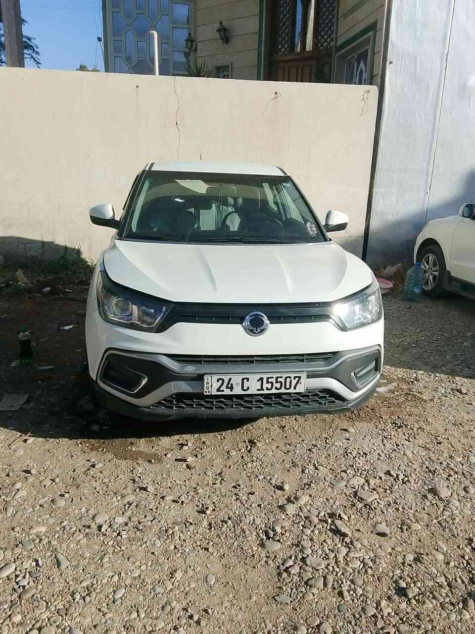 السلام عليكم سيارة سانك يونك xlv 2016 سنويه جديد رقم دهوك مكينه كايمه للاستفسار الاتصال *********** مكان السيارة كركوك
