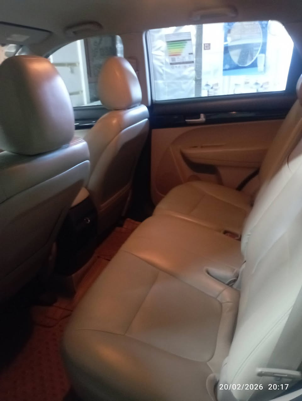 سلام عليكم سورنتو 14 كفاله عامه من صبغ حته دعاميات ماشيه 90 حقيقي  سياره فورويل  7راكب  مكينه 6 مكان بغداد ***********
