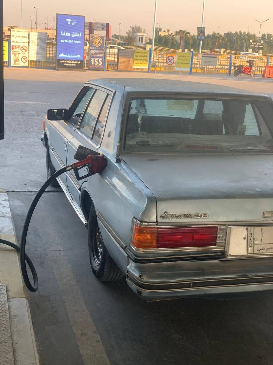 صلي على محمد وال محمد.           سلام عليكم. سوبر للبيع او مراوس حسب القناعة  موديل 82 رقم كركوك راعيها بل بصرة تحويل ثاني يوم  محرك اوكير بلاد 6 سلندر كير عادي حدادية طخم تايرت جديد كهربائيات كلهة شغالة ما ناقصهة ايشي سيارة مال جناي الغرفة جديدة او نضيفة عنواني البصرة جمعيات قرب ساحة سعد السعر 55 اوبيها مجال *********** ما متواجد فيس البصرة, العراق
