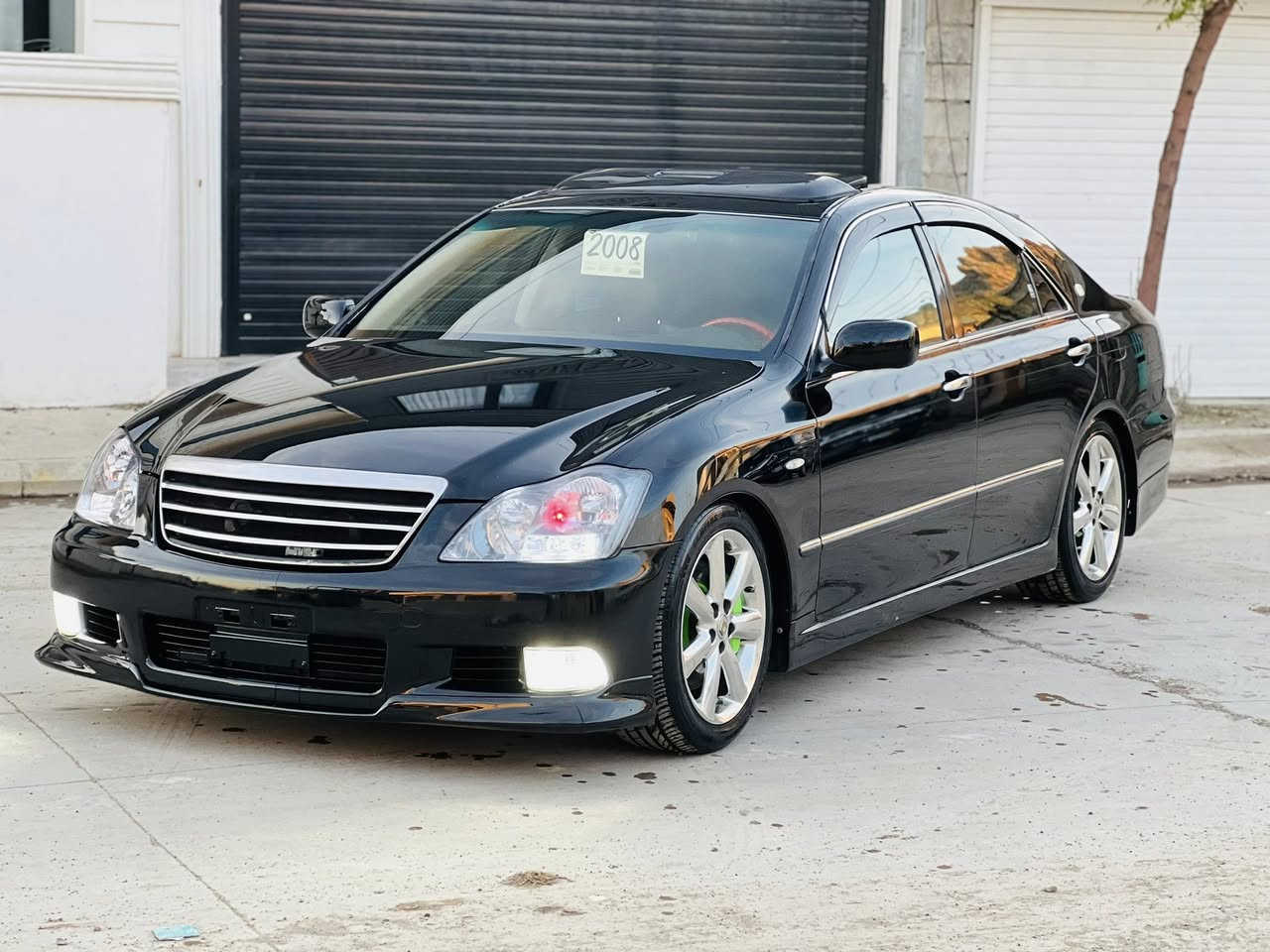 شاهینە ساق
184بێ دووکەڵ 
فوول .
جڵد
  هیتەر .
سڵایت .
کاسیحەی بیلادی
ساج سوور .
سووکان حەیزەران
سێ دووگمە.
شاشەو کامێرا
سووکان کارەبا .
کووشن کارەبا .
مەجمووعە سووکانی لێکزس .
یەک پەڵەی بچووک  بۆیاخی ئەورووپای هەیە 
تەقەو ڕەقەی نییە .
هیچ مەسرەفێکی تیا نییە .
برێکی بەسراوە .
کامل مەسرەف کراوە .
دەعموو لێ دراوی نییە .
سعری 87گەڵاو مەجال .
مەڵێ قووفڵی چەنە مشتەرێت بێ سەیری کە 
***********
***********سەسایەق
