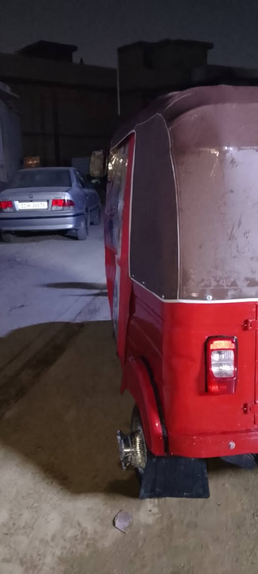 سلام عليكم تكتك للبيع مديل 17 تكتك خير من اللة معمرة عام تكتك جاهزة للشغل اوراق المصطفى السعر 3300 العنوان بغداد الفضيلية الرقم ***********
