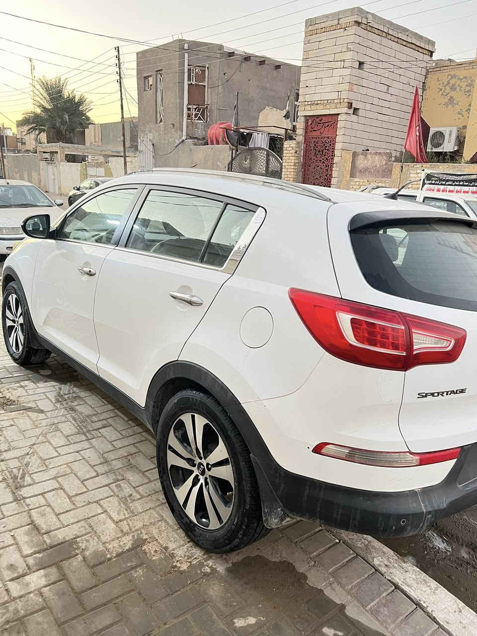 سبورتج 2013 مكفوله من الضربه والصبغ وتبديل فقط بارد بباي السايق رقم اربيل مكان ديوانية ***********
