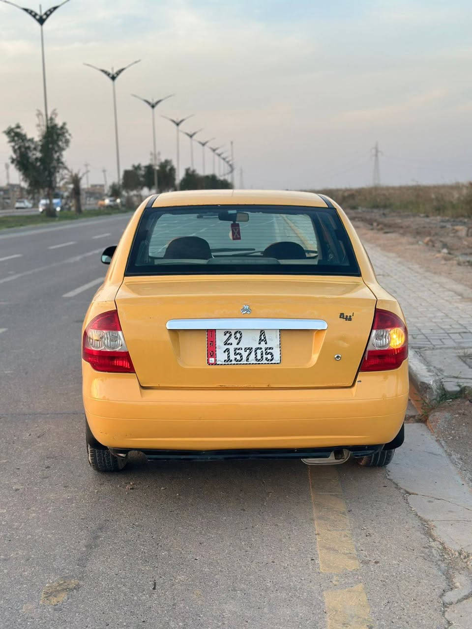 سلام عليكم سياره طيبه موديل 2015
سياره كفاله مكينه وكير تبريد تخم تاير سياره حلوه صدرقبل 3بدله سياره بسمي رقم واسط نكليزي مصفره هيئه وغرامات.     السعر  38مكان سياره كوت مركز.    ***********      ***********
