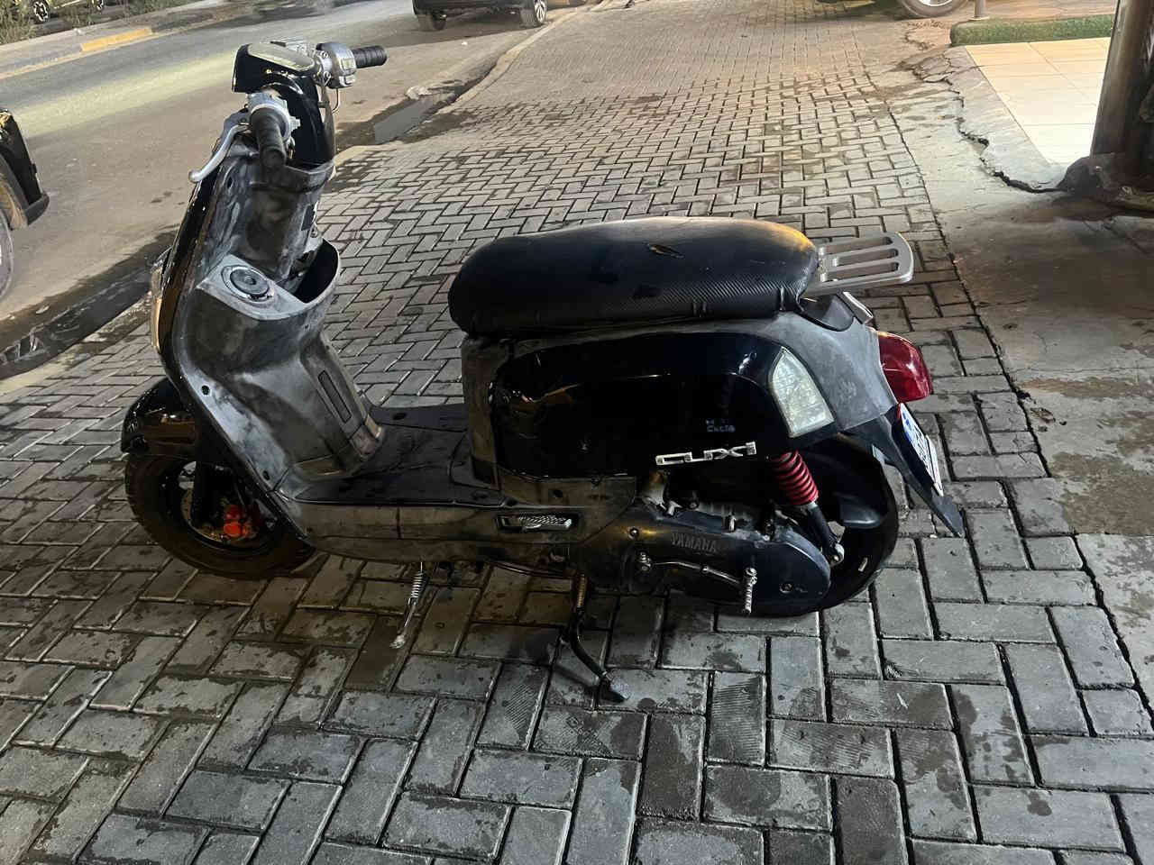 سلام عليكم دراجه بوليس دراجه كامله من كلشي شلعه ومعدل حلوه كهربائيات كلها شغاله سلف وهندر 
سعر 550 وبيها مجال
رقم *********** 
عنوان بغداد بياع شارع ضغط
