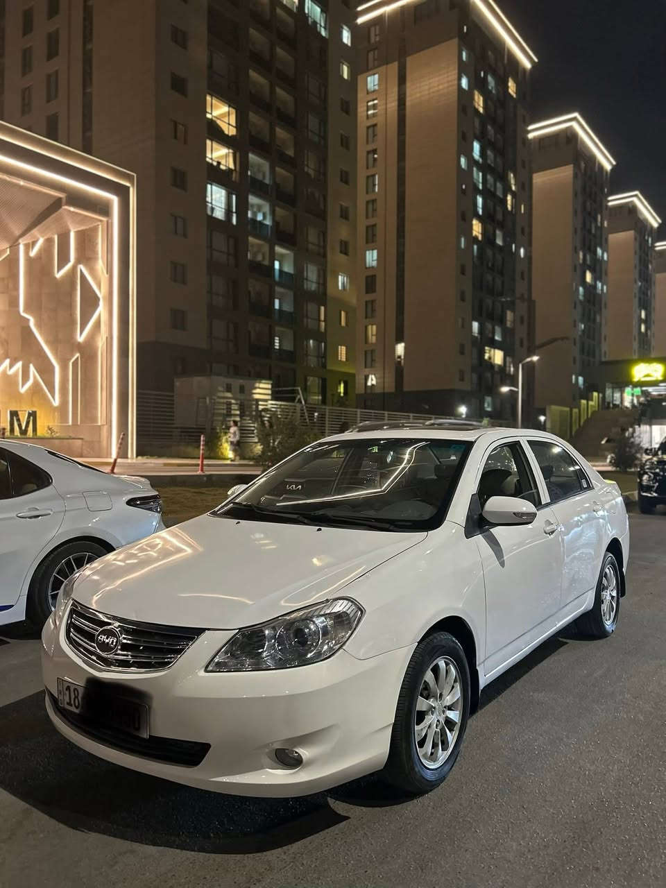 سياره بي واي جي جي 3 سياره نضيفه كلش موديل 13 فول تخم تاير وصدر  امامي وخلفي جديد شاشه وبلوتوث 
مابيها حادث بيها جاملغ مبدل
سعرها 60 وبيها مجال حك الجيه شراي اتصل 
مامتواجد ع النت 
***********1 الدوره ابودشير عنواني
