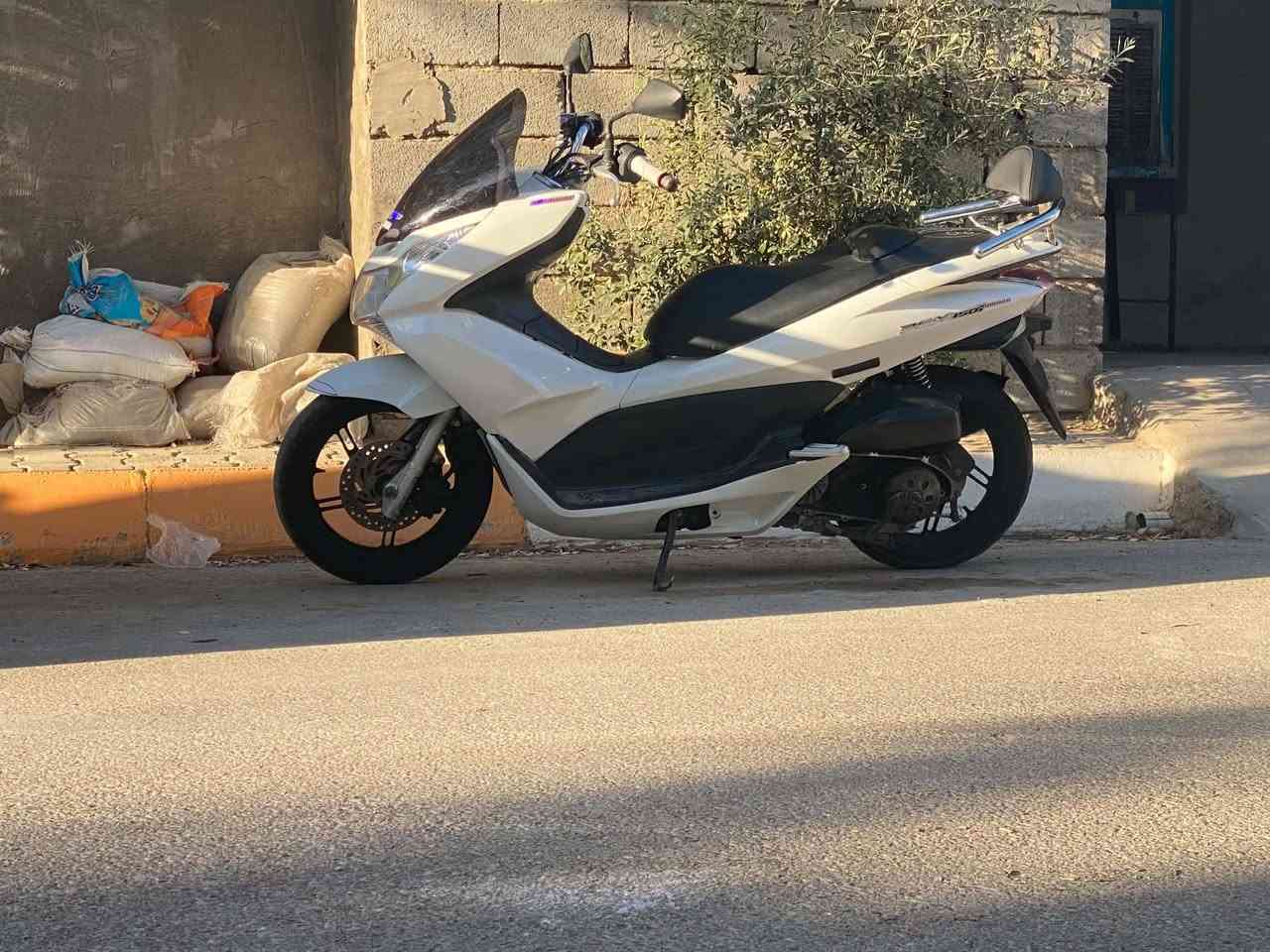 بيسي اكس جيل الاول ماشيه 23الف حساس ازدحام حرف A استان كهربائي دبل سويج كفاله عامه السعر مليون ونص 1500000
***********
بيسي اكس جيل الاول ماشيه 23الف حساس ازدحام حرف A استان كهربائي دبل سويج كفاله عامه السعر مليون ونص 1500000
