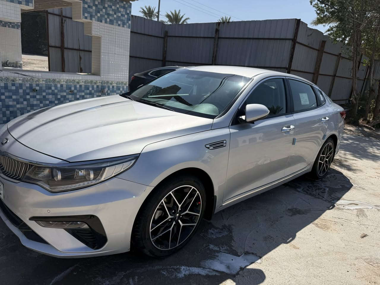 سلام عليكم البيع اوبتيما موديل 20 خليجي كفاله عده بيه بارد شي بسيط سياره فول موصفات رقم بغداد بسمي ماشه 136 محركه 2400 سياره تخم تاير حداديه جديده ***********
