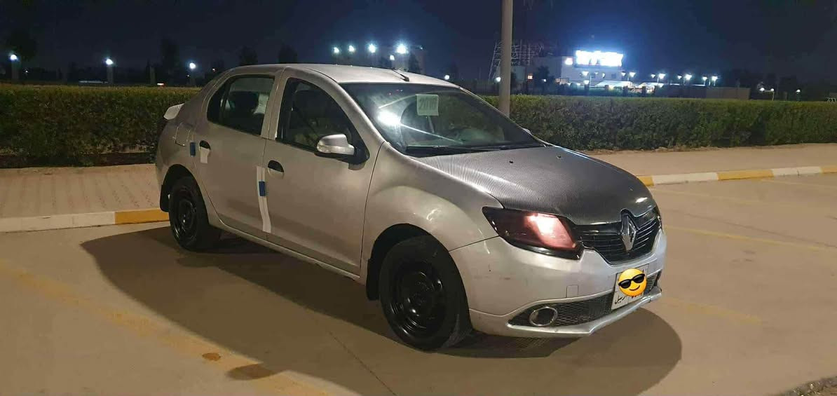 رينو سمبول موديل 2016 مه كينه گه وره گيرو مه كينه به شه رت 3بارجه سبوغ بى ناوى تابلى ساره كى تندوتوله غرامه 40هزارى له سه ره دواى معمله ده گه رينمه وه به شه رتى به ناو كردين سعرى 65معمله  ژماره موبايل *********** أربيل, العراق
