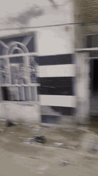 سلام عليكم ورحمه الله وبركاته بيت حي نيسان شارع الشيوخ المساحه 60متر الواجهه 5طابو زراعي تبليط كهرباء وماء ومجاري سعره 15مليون قابل التفاوض
