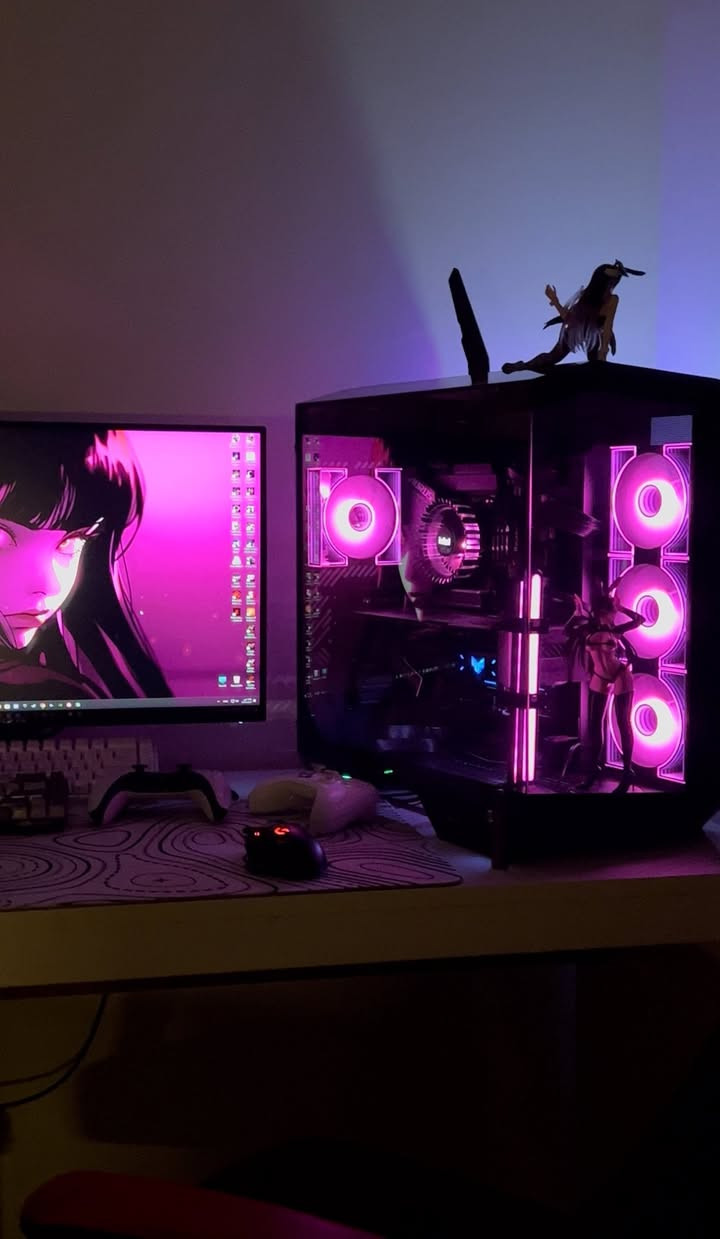 تجميعه للبيع
تجميعة كامله للبيع او فقط كيس للبيع
(مابيع قطع مفرده)
مفوله على اخر حبه للمعلومه الكيس مجمعه بشهر ال١ وكله جديد ماكو قطعه مستعمله 
—————————————————-
الكيس ب مليونين و500 
السيت اب كله ب مليونين و 900
السعر نهائي حبايب توصيل غير متوفر  مكاني كربلاء
تجي للبيت تفحص وجيك على راحتك وبل عافيه 
التجميعه كله جديده بشهر الواحد مجهزه ولوصولات موجوده يعني حيصيرله شهرين تقريبا مشدوده عتبر نفسك ماخذ جديد
————————-
مواصفات الكيس
الكارت
RTX 5070 ASUS TUF GAMING 12GB 3FAN
البورد 
AORUS Z790 elite AX DDR4
الرامات 
G.SKILL Ripjaws V 64GB 16x4 DDR4 3600
معالج
Core i7 12700
بور سبلاي 
Thermalright KG 1000W [80+ Gold]
الكيس دارك فلاش
DarkFlash DY470 Case
الهاردات 
M.2 512
Ssd 1Tb
Hdd 1Tb
الكلي 2 تيرا ونص
المبرد مال معالج مبرد مال i9 rgb
ستاند كارت IGAME  وحده مشتري ب 45الف
—————————————————-
باقي الغراض 
شاشة سيريس5
ASUS TUF GAMING IPS 210hz 2K
ماوس لوجتك G512 وايرلس لايت سبيد
سماعات لوجتك 
كيبورد 60% ريد سوج وايرلس
ماوس بادات عدد ٢
كيبورد ثاني لوجتك فول 
هيدفون هايبر x  الفا 
—————————————
الشاشة وصله هم موجود قبل شهرين اخذته ب 350الف  وبعده داخل الظمان 
———————————-
كلشي مفول وجديد
***********
وليريد احطله كارت 3080 ب مكان ال5070 وسعر ينزل ماكو مشكله تفاصيل اكثر اتصال او على الخاص
