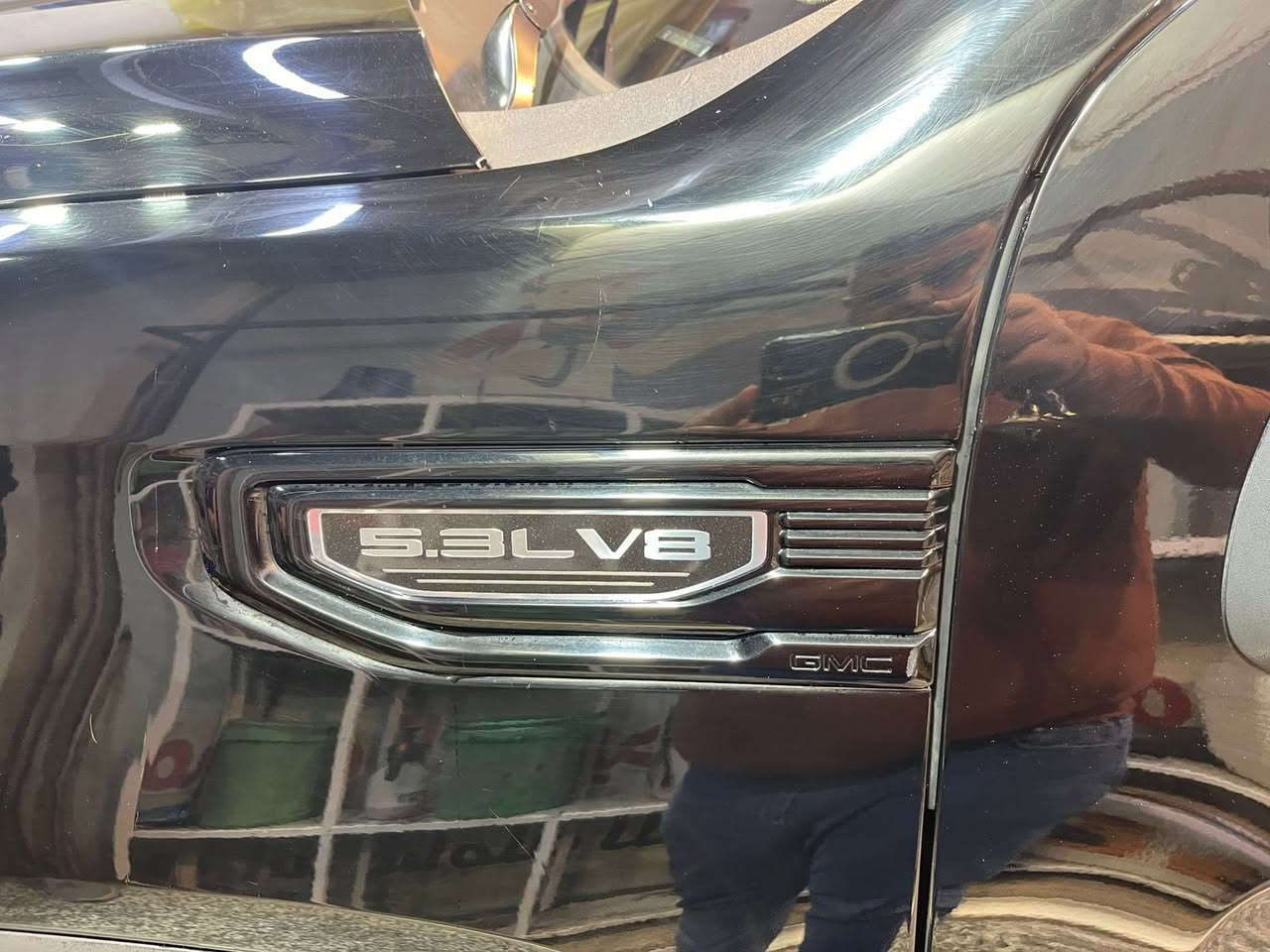 السلام عليكم 
سيرا الفشن موديل 22  ماشيه 108 الف كيلو

مواصفات الفشن معروفه
مكينه 5300
بيهه منظومة غاز انكليزيه بولنديه خاصه للسيارات الأمريكي ضمان المنظومة 2صيانه مجاني وصار خمس اشهر من شادهه 
علما سعر المنظومة 30 ورقه ومثبت السعر بالضمان
السياره والمنظومة خير من الله ما تحس بالبانزين شنو
سبب البيع شراء ارض 
السياره متواجده في بغداد القادسيه
وبالخير على الياخذهه
للتواصل ***********
