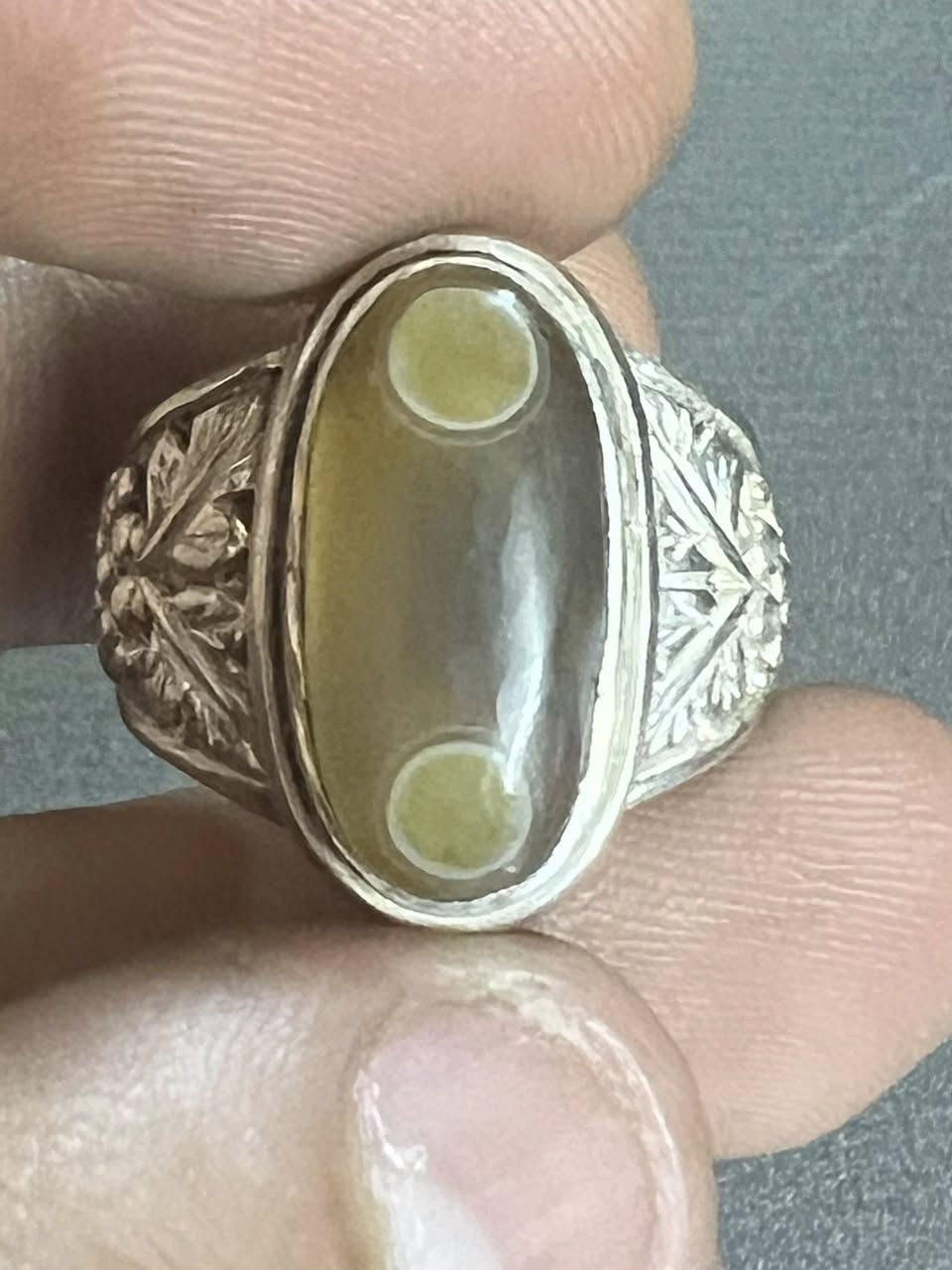 السلام عليكم اخوتي عينين سليماني صريحات ولا غلطه نوادر القطعه أندر النوادر تحفه صياغه يدويه فضه 925 قطعه واحد عل واحد هنديه قديمه قديمه ولا غلطه قطعه صحيح خاص وبل خدمه *********** والله بل عافيه الي تصير من نصيبه سعرهه مناسب
