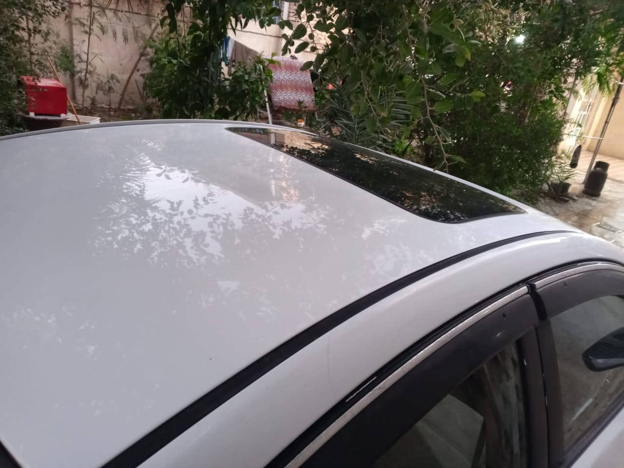 اكسنت خليجي موديل 2012
فول موصفات 1/1 بلوو 
محرك 1600 دوش 
كير محرك تبريد مكفولات 
رقم بغداد دولي بسمي 
السعر 94 بي مجال 
بيها كم طخه نصبغن 
موضح كلشي بال سونار ~موجود وات ساب ***********
