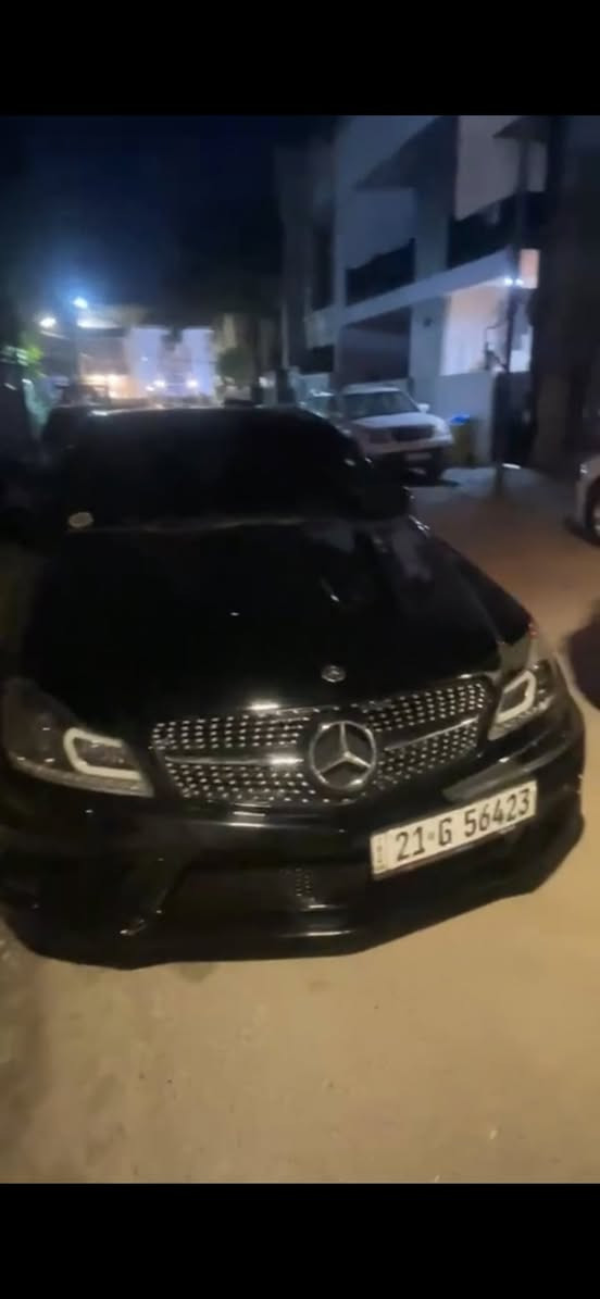 السلام عليكم للبيع
وايد بدي تعديل كامل الامارات ويا صبغ هاي سيارة نسخه وحيدة بل عراق 

مارسيدس  amg بدي 204

موديل 2012

محرك v6 عقل فوك المرغوب

فول موصفات 

صبغ  فى دبي على الشغل تعديل ابيع عام

كير مكينه كفالة 

مواصفات السيارة 

تعتيم تلقائي للمرآة الداخلية 

نظام تبريد +قطتعين منفصل تبريد ثلج 

أنارة قراءة أمامية 

حساس اضاءة

فتحه 

موس تحكم وسطي

لايتات زينون وعدسات 

كشنات جلد كهرباء  

ستيرن  بور

تحكمات ستيرن 

داخل اسود سقف شامو

شاشه 

 

لايت زينون وعدسات 

حساسات مطر

وبيها بعد هواي مواصفات ماذكرتهن

رقم شمالي تحويل وكاله بشرط 

مكانه بغداد السيديه 
رقمي ‭٠٧٨٣ ٨٧٧ ١٢٢١‬ 
السعر ١٣٥ مجال كلش بسيط
