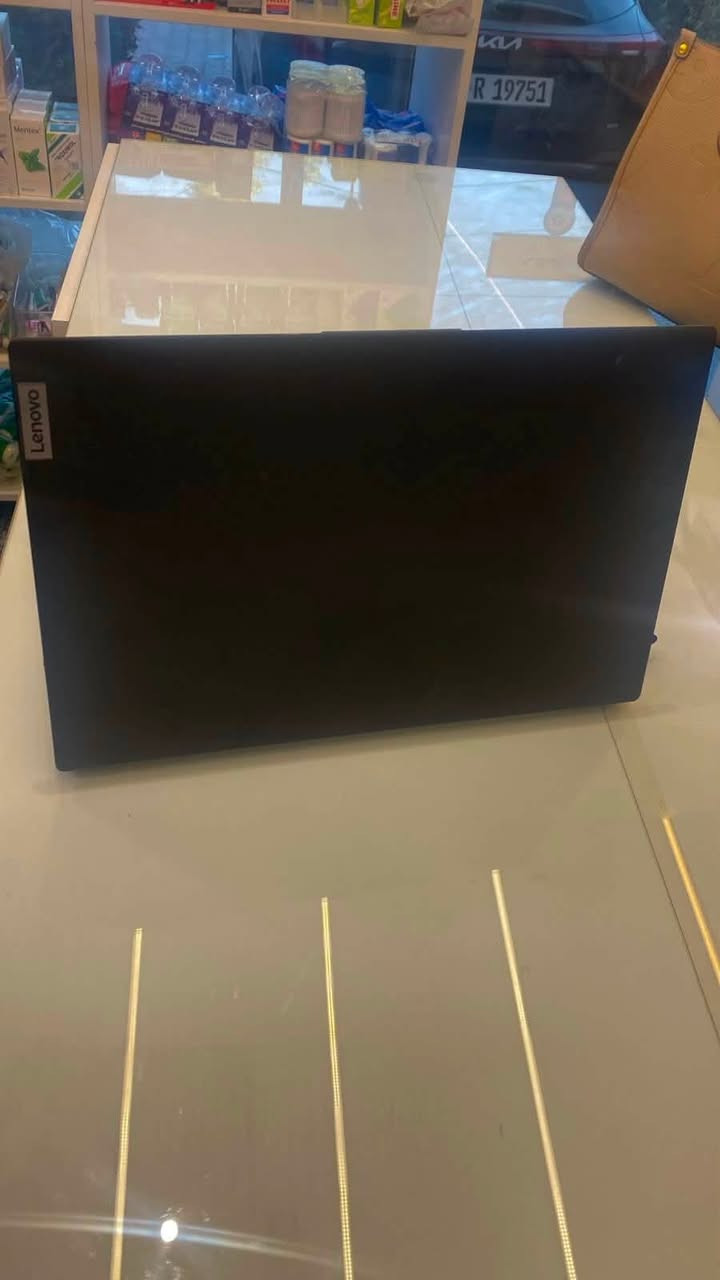 سلام عليكم
لابتوب lenovo للبيع

مواصفات :

- جيل 12

- cori 5

- 8 كيكا

سعر الجهاز : 450 وبي مجال

رقم : ***********
