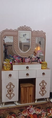 مليون ونص وبيه مجال 078146699501