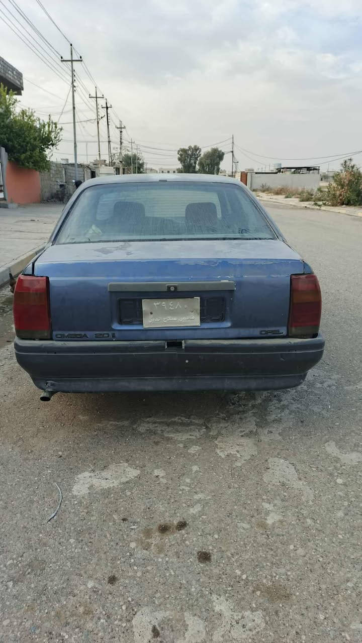 السلام عليكم للبيع بسعر 13بيها مجال قليل اوبل اوميكا رقم فحص صلاح الدين الشرعي موجود شرط تحويل الوكاله محرك محور كبريته وهم بديت صرف توير جدد صدر نضيف بس يعوزها ترتيب بيها طبله تاير الخافيه جهت اليمين يعوزها حداده الوترب بم ***********
