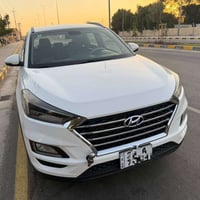 للبيع توكسان موديل ٢٠١٩ رقم نجف بسمي كوري اصلي خمس عدسات كفالة 0781303...