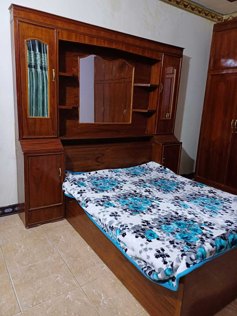 غرفة اخشاب عراقية حطاطه للبيع للاستفسار
***********
***********
