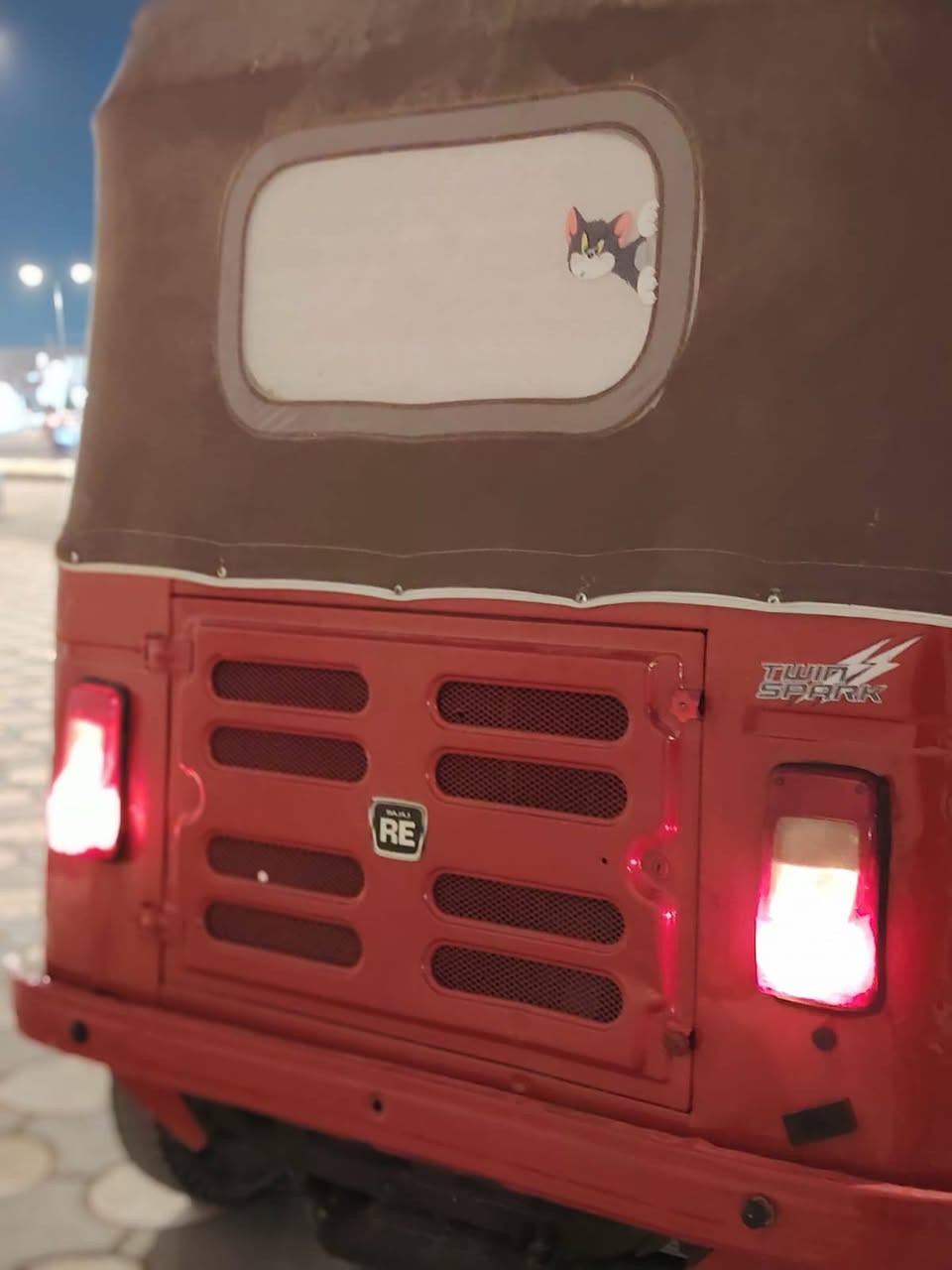 تكتك لبيع موديل 20 مرقم سنويه لوحات اني ذابهن سعر 4800 وبيه مجال رقم ***********
