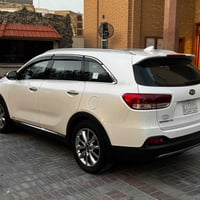 كيا سورنتو خليجي موديل 2018  اعلى فئه فول مواصفات  مود درايف هندبريك د...