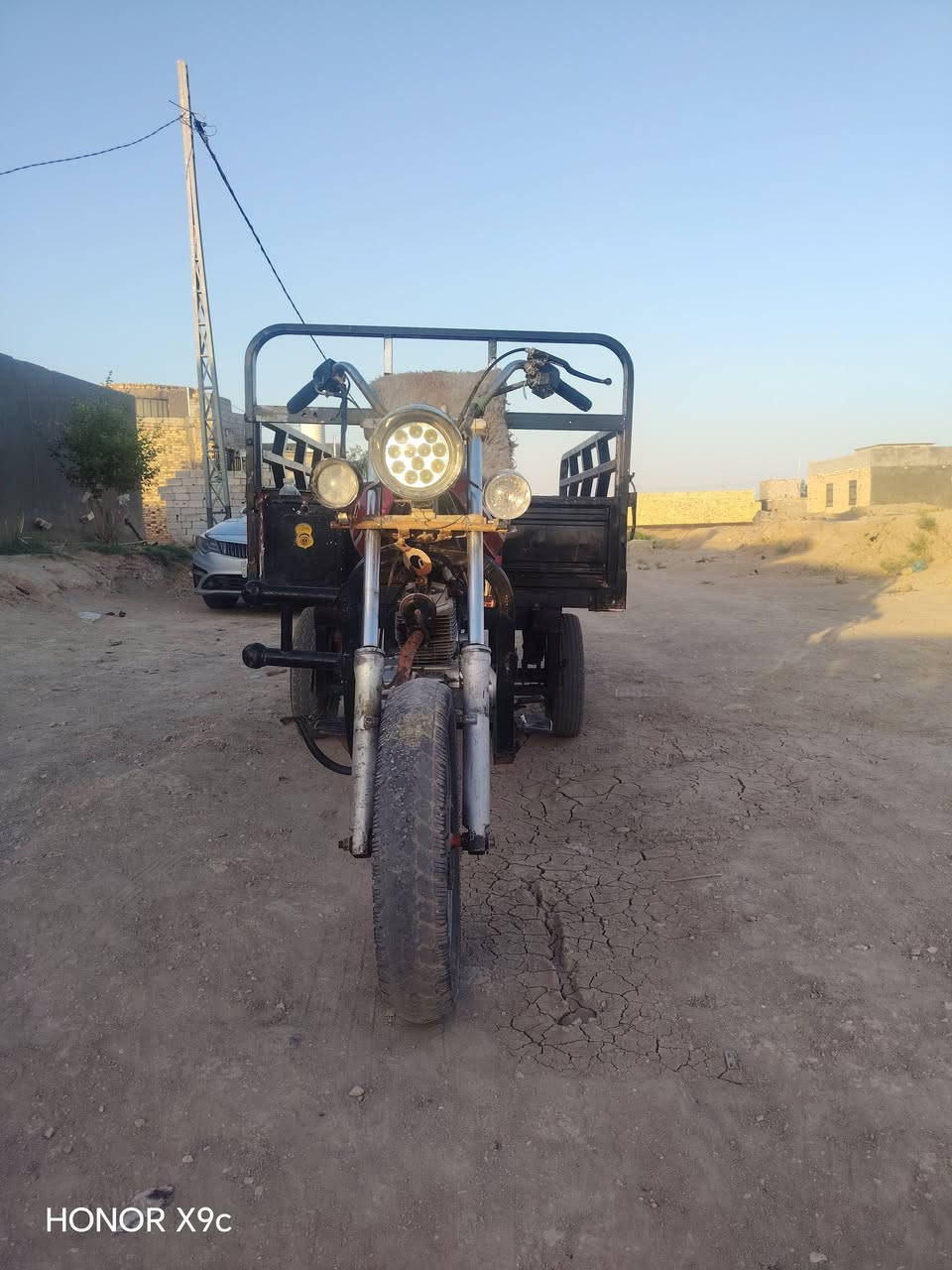 ستوته للبيع كلك شغاله نكره سلف باتري جديد سلف نكره ضفيره جديده يعني ماناقصه مكان الرميثه النجمي شي مكلف بالنشر رقم صاب الستوته ***********
