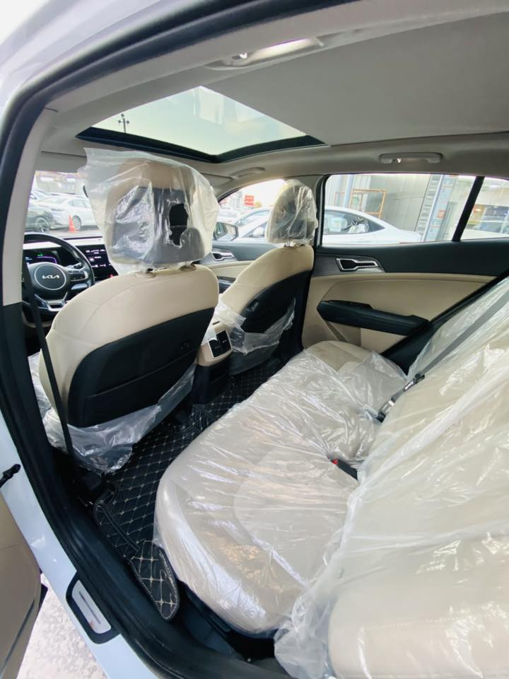 سلام عليكم سبورتج 2024 ضمان الدولية فول الفول للاخير بنوراما صندوق كهرباء كشنات كهرباء محرك دوش بصمة 1/1 اعلى مواصفات كفاله عامة من شخط وضربه والبارد والصبغ والفتح ماشيه 27 كيلو متر سعره 237 وبيه مجال قليل مكانه معارض البياع ***********
