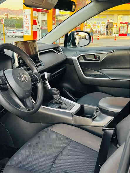 السلام عليكم للبيع𝑻𝑶𝒀𝑶𝑻𝑨  𝑹𝑨𝑽4 2023 𝑨𝑾𝑫
ضرر جملغ خلفي و باب بدون ارباك 
و بي pdr شبر من جملغ خلفي 
ماشيه فقط 7 mil 
رقم شاصي 2T3F1RFV5PW376617
گير محرك كلشي بلادي
مواصفات گيچ الكتروني رادار امامي و جانبي و شاشه ايباد كاميره و بريك بصمه نظام تراكشن نزام أپل كاربلاي وايرليس و بعد سياره جاهزه 
بدون رقم تترقم اربيل دهوك سليمانيه حسب رغبتك 
و سعر بلاش جو سوك 195 $ بي مجال بسيط 
مكان سياره عقره ابعت عن اربيل و موصل ساعه 
رقم تلفون فايبر واتساب *********** واتساب 
*********** بث مباشر اكر
