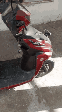 دراجه سكنز سرعتهه 140  شغاله كهربائياتهه بيها تبخير شغاله كما موضح باالفديو السعر 250الف قفل (***********)
