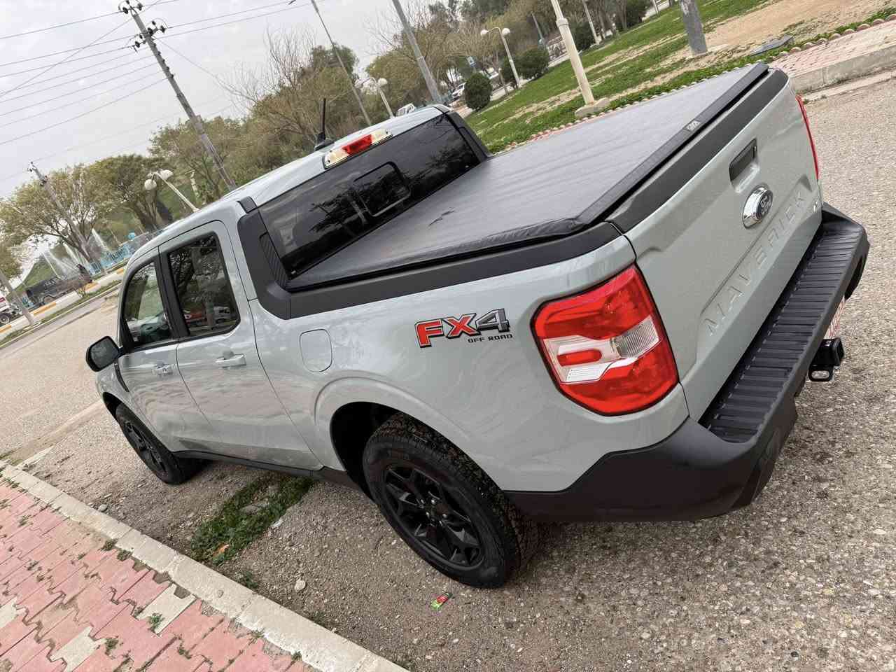 السلام عليكم
فورد مافريك 2023 اللون سموك
مواصفات فول الفول لاريات
داخل جلد كشنات هيتر استيرن هيتر كشن كهرباء 
فتحه سقف وفتحه زجاج خلفي
فوور ويل
محرك توربو صاروخ
ماشيه 36 ألف
السياره دخول جديد بعده كاتى تريد ابيعلك كاتى اتريد ترقيم
بصمه تشغيل
رادار امامي وجانبي وخلفي
هوك سحب 
غطار بودي 
بدون صبغ شويه بارد بحافه البونيد السياره كفاله گير محرك اكسل 
اكرر بدون صبغ
السعر 185 ومجال
***********
