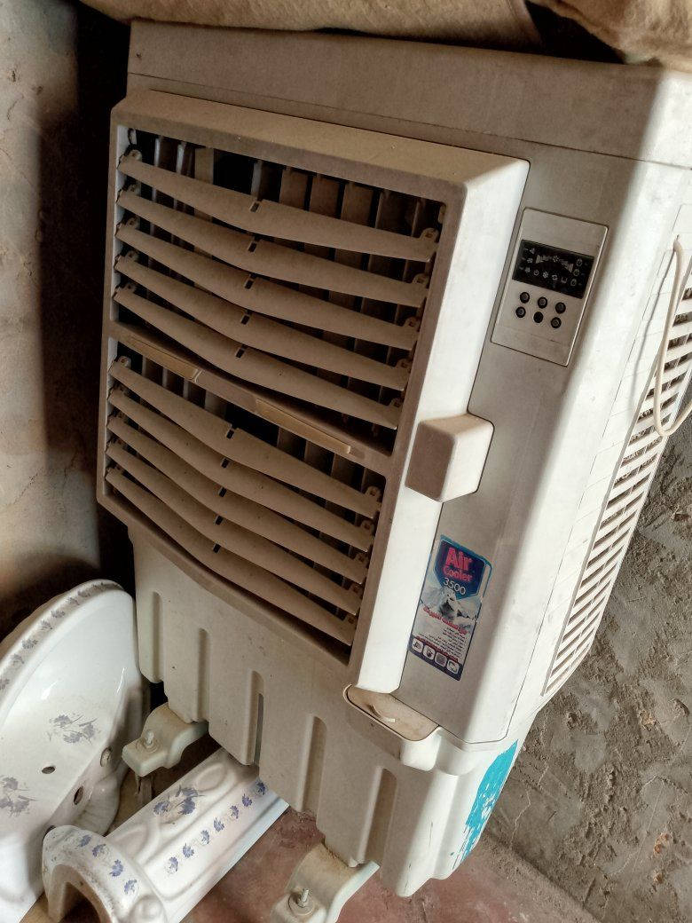 مروحت بل ١٠ تشغل  تنور يشتغل بل ١٥ الف درج بل ١٠ حديده هواي البيع    سنكي بل ٥٠ وبيه مجال


**إذا كنت صاحب هذا الإعلان وتريد حذفه لأي سبب، رجاءا أرسل رسالة إلى الدعم الفني**