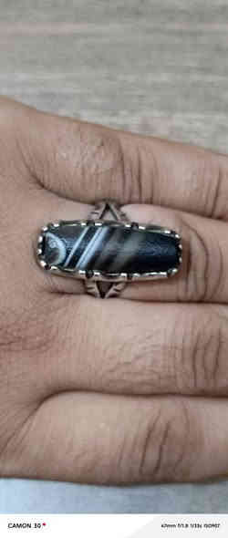 السلام عليكم خاتم جزعه مشكول صياغة حلوه السعر ٦٠ بصرة ***********
