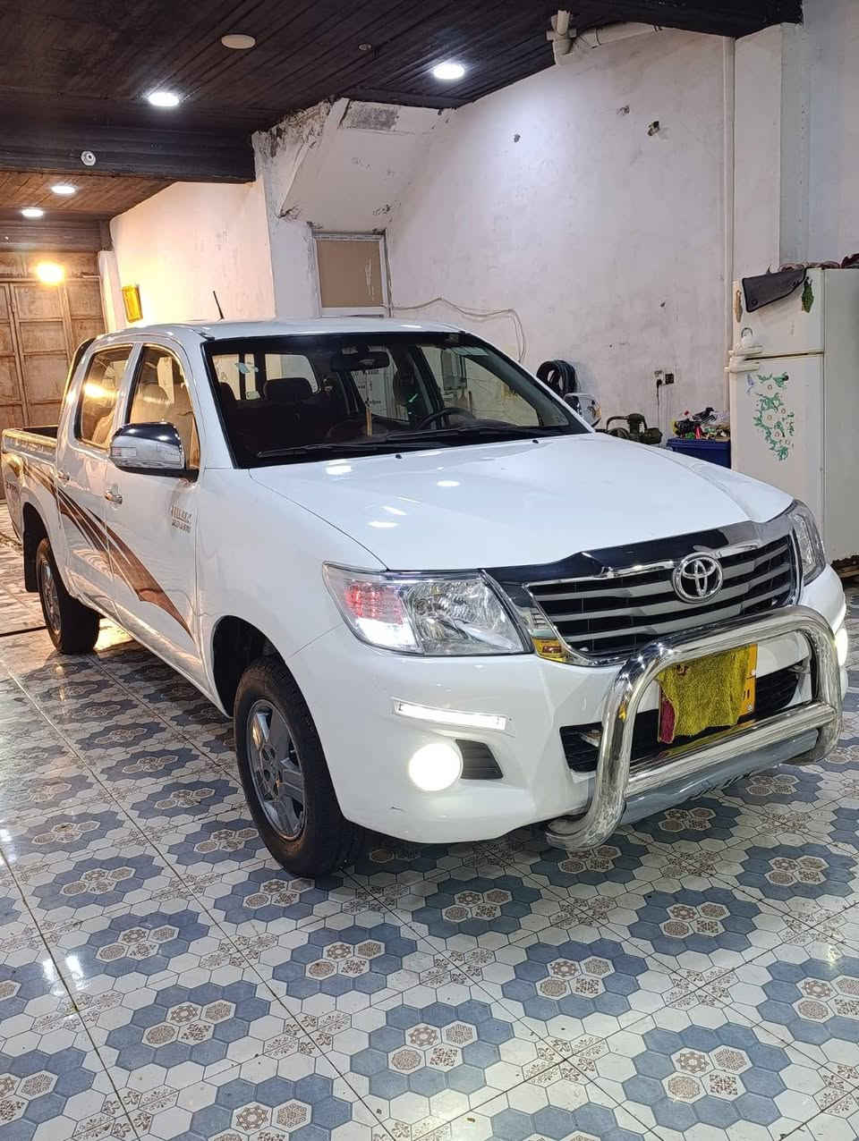 هايلوكس موديل 2014 ادوات ادوات دخول كويت كويت سياره كصه شاصي فقط جديده كارتون متوم أرقام وسنويه ولوحات طبق الاصل كير مكينه كفاله حداديه طخم تاير جديد تبريد ثلج برغي ما بيه نقص سعر 110 وبيه مجال هاتف *********** مكان العماره
