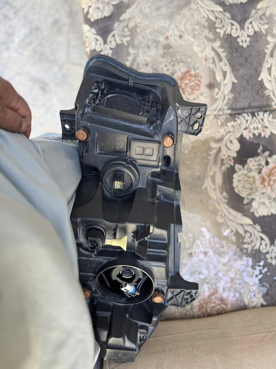 السلام عليكم شباب زوج لايت جدد موديل ١٨. لا فطر ولا كسر ولا اي شي بس واحد بي اذن ورجعته نفسه كلش حلوات مال تفصيخ لا مفتوحات ولا مصلحات ابيعهم ٢٠٠ الف وحلوات مكاني بغداد اتصال ***********
